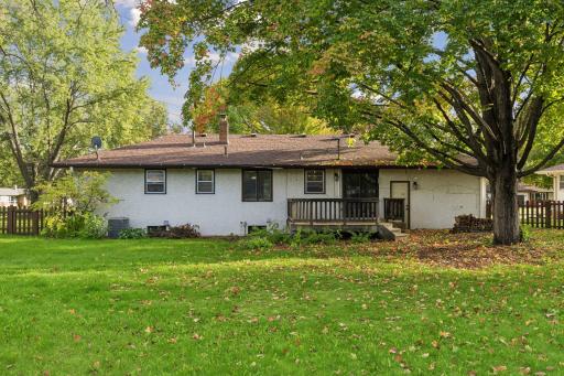 21 70th Way NE, Fridley, MN 55432