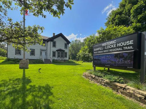 21 70th Way NE, Fridley, MN 55432
