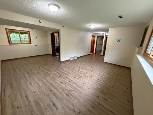 7701 Queen Avenue N, Brooklyn Park, MN 55444