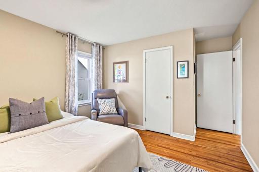 1246 Smith Avenue S, Saint Paul, MN 55118