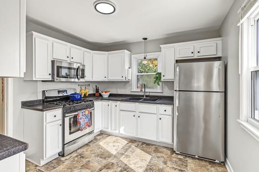 1246 Smith Avenue S, Saint Paul, MN 55118