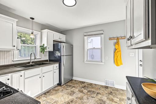 1246 Smith Avenue S, Saint Paul, MN 55118
