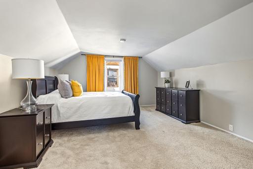 1246 Smith Avenue S, Saint Paul, MN 55118
