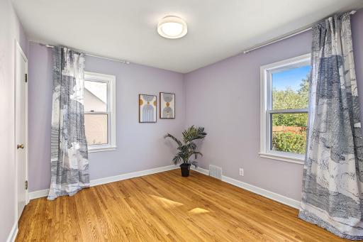 1246 Smith Avenue S, Saint Paul, MN 55118
