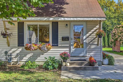 1246 Smith Avenue S, Saint Paul, MN 55118