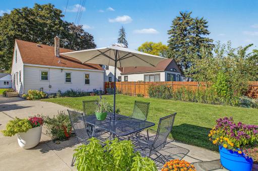1246 Smith Avenue S, Saint Paul, MN 55118