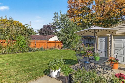1246 Smith Avenue S, Saint Paul, MN 55118