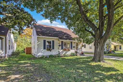 1246 Smith Avenue S, Saint Paul, MN 55118