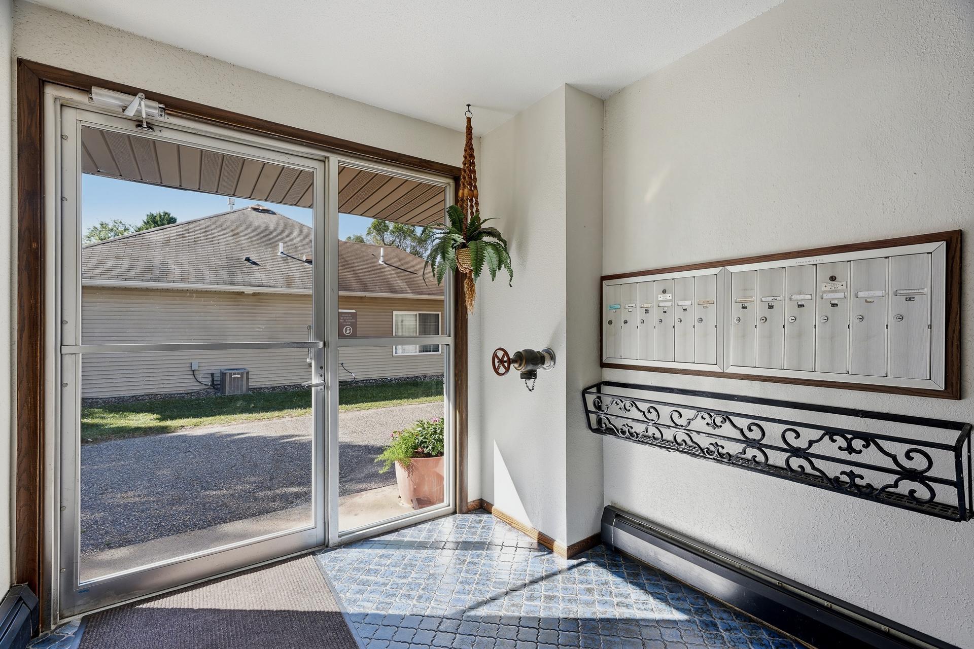 8-Common - 8061 Pleasantview Dr NE MLS-28.jpg