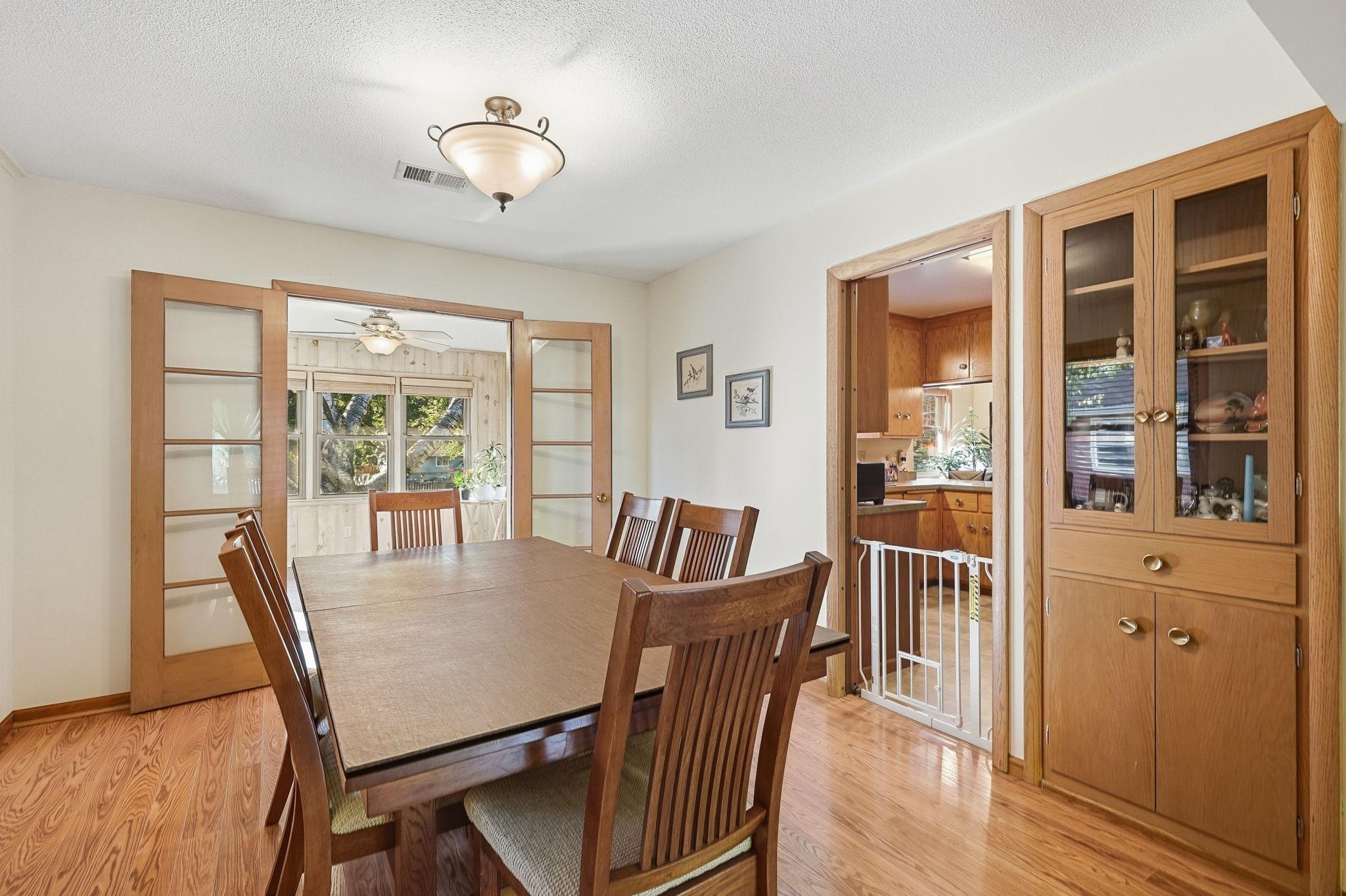 8- Dining Room.jpg