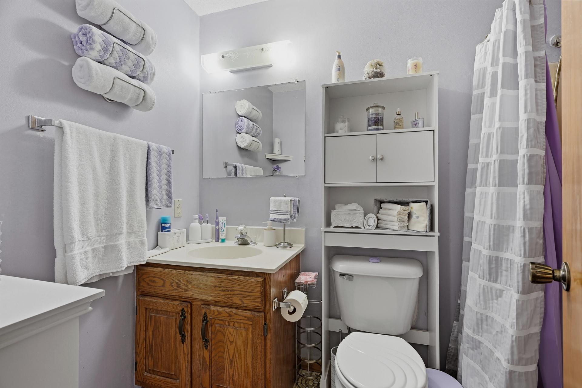 43 #302 - 4621 University Ave NE MLS-84.jpg