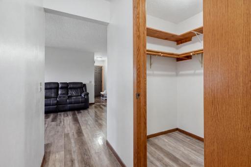27 #302 - 4621 University Ave NE MLS-68.jpg