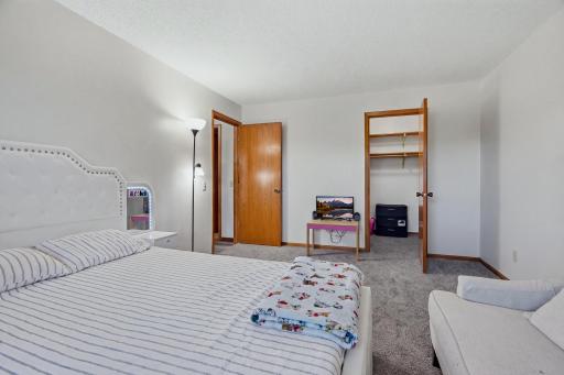 24 #302 - 4621 University Ave NE MLS-65.jpg