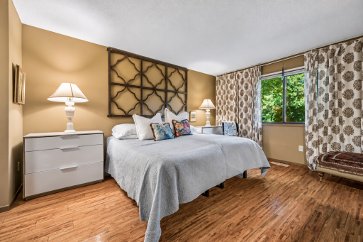 13390 Hughes Court, Apple Valley, MN 55124