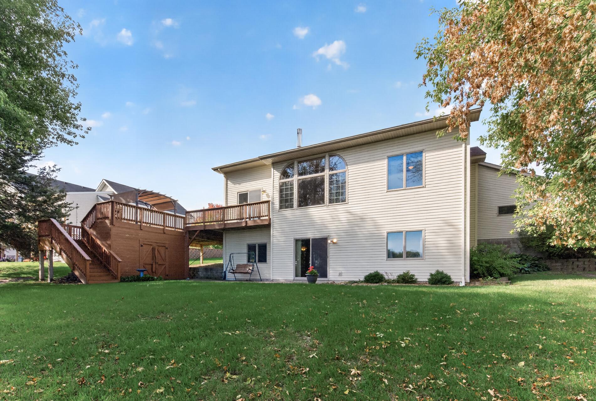 45_28319_Lakeside45_mls.jpg