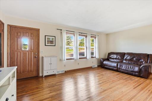 218 Maple Street, Le Sueur, MN 56058