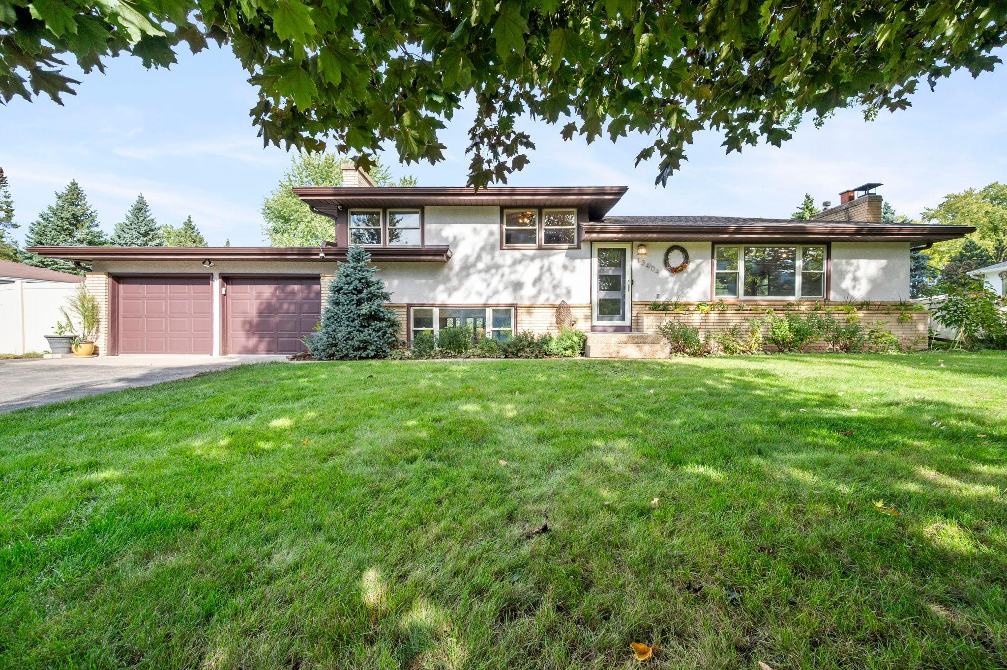15-web-or-mls-13404 Windyhill Rd-226.jpg