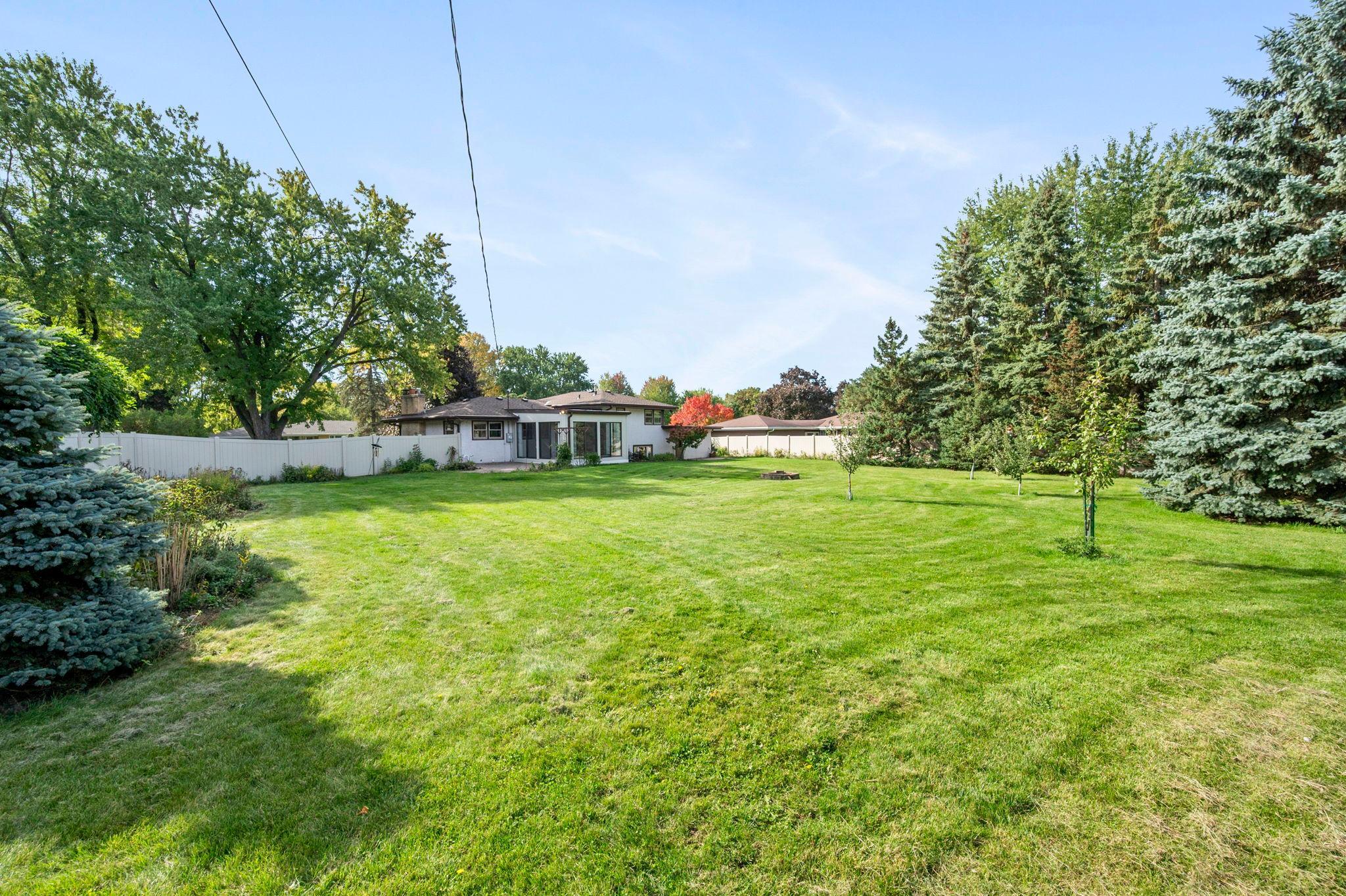 74-web-or-mls-13404 Windyhill Rd-296.jpg