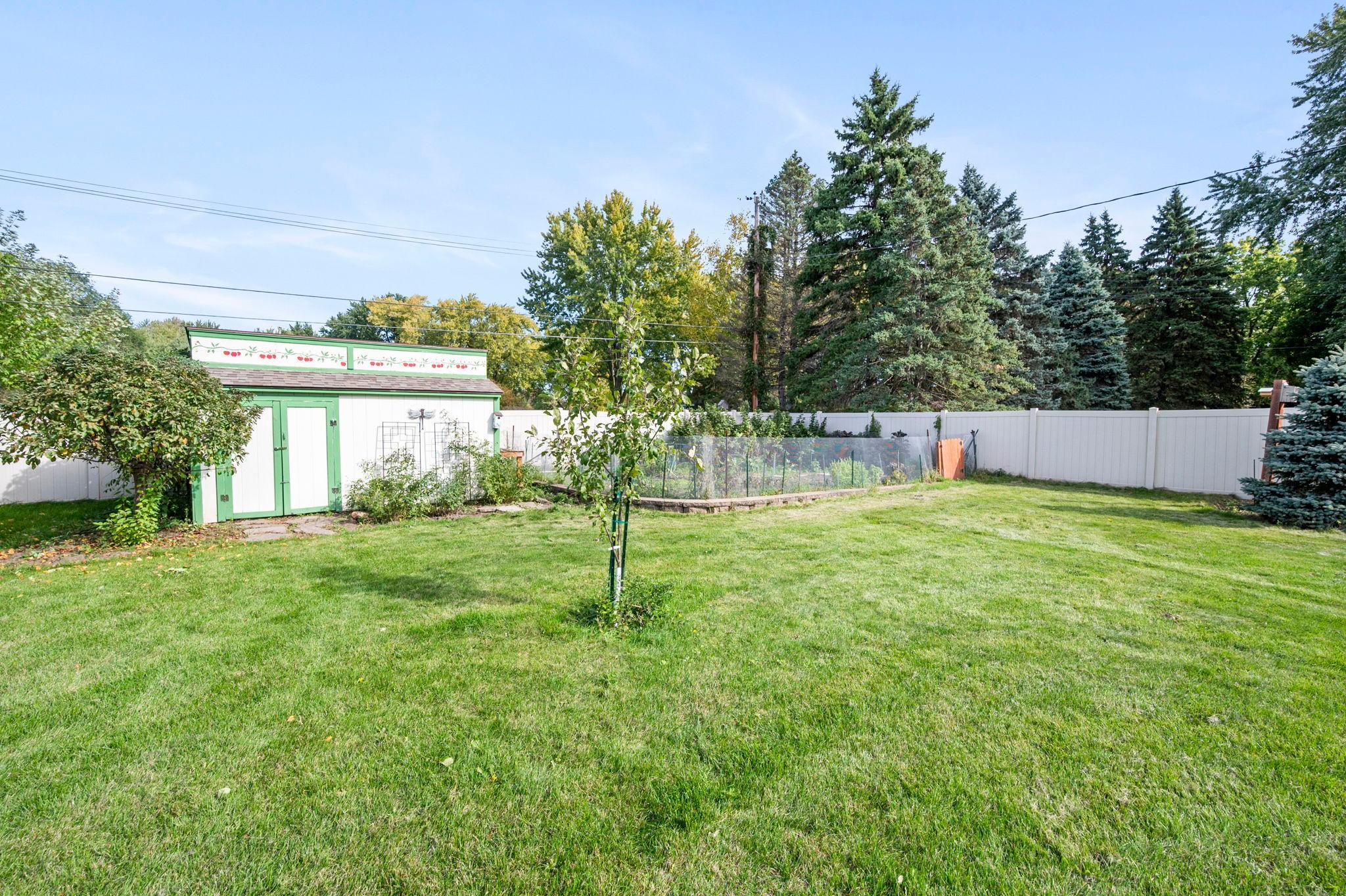 73-web-or-mls-13404 Windyhill Rd-291.jpg