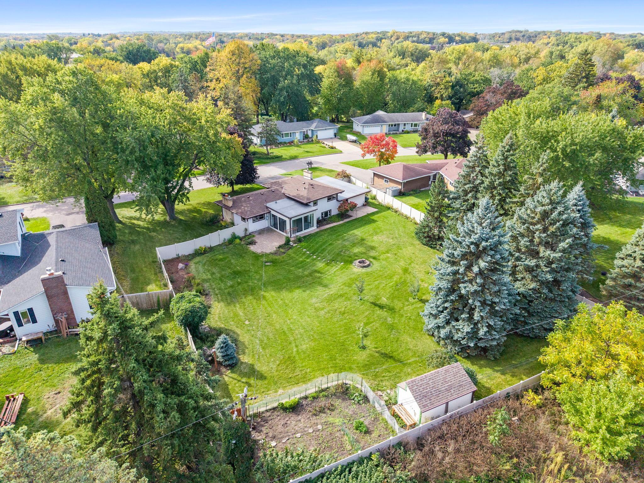 80-web-or-mls-13404 Windyhill Rd-356.jpg