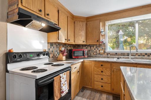 606 4th Avenue NE, Waseca, MN 56093
