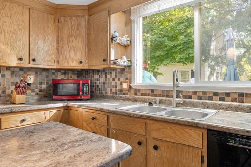 606 4th Avenue NE, Waseca, MN 56093