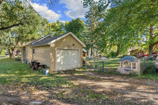 606 4th Avenue NE, Waseca, MN 56093