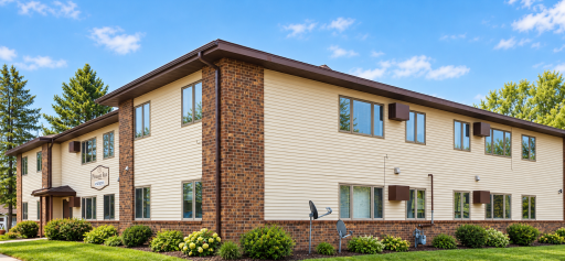 222 6th Street SW, 2, Madelia, MN 56062