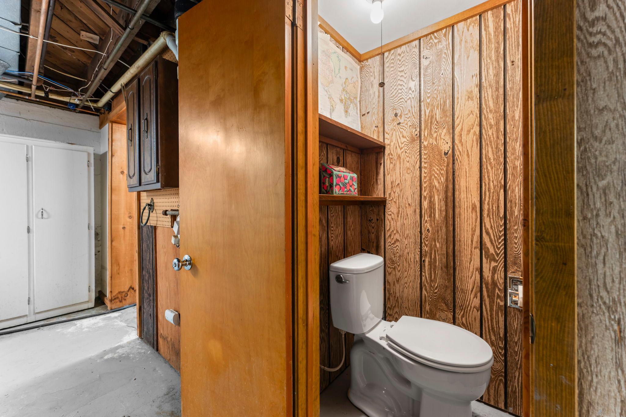 Lower Level 1/4 Bath