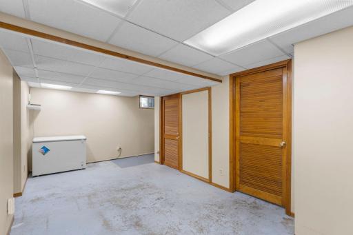 737 S Dakota Avenue, New Richmond, WI 54017