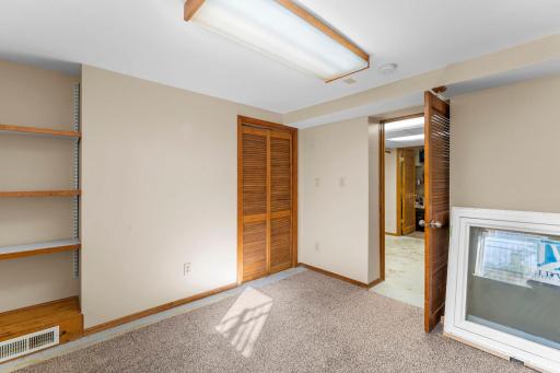 737 S Dakota Avenue, New Richmond, WI 54017