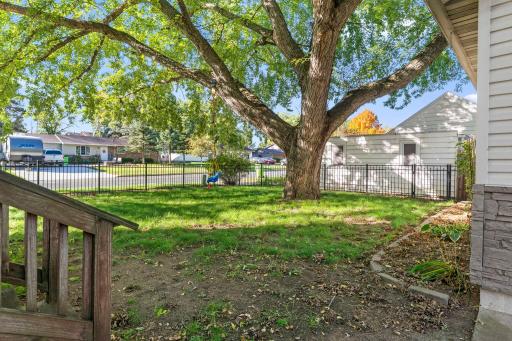737 S Dakota Avenue, New Richmond, WI 54017