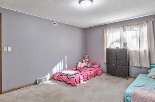1109 16th Avenue E, Menomonie, WI 54751