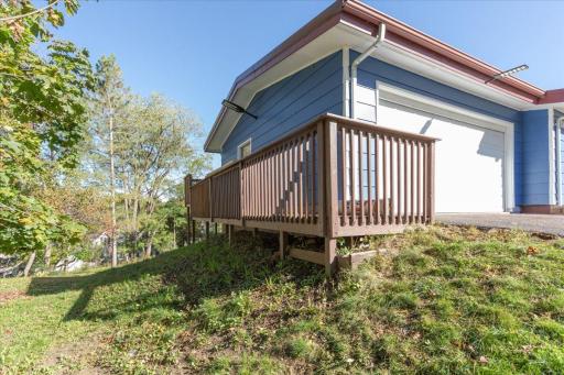 1109 16th Avenue E, Menomonie, WI 54751