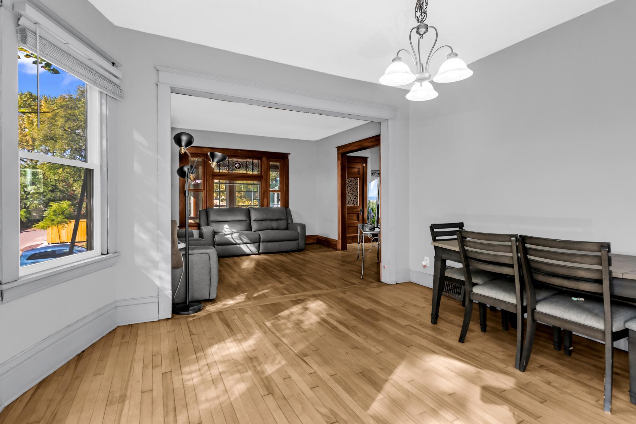 Dining/living room