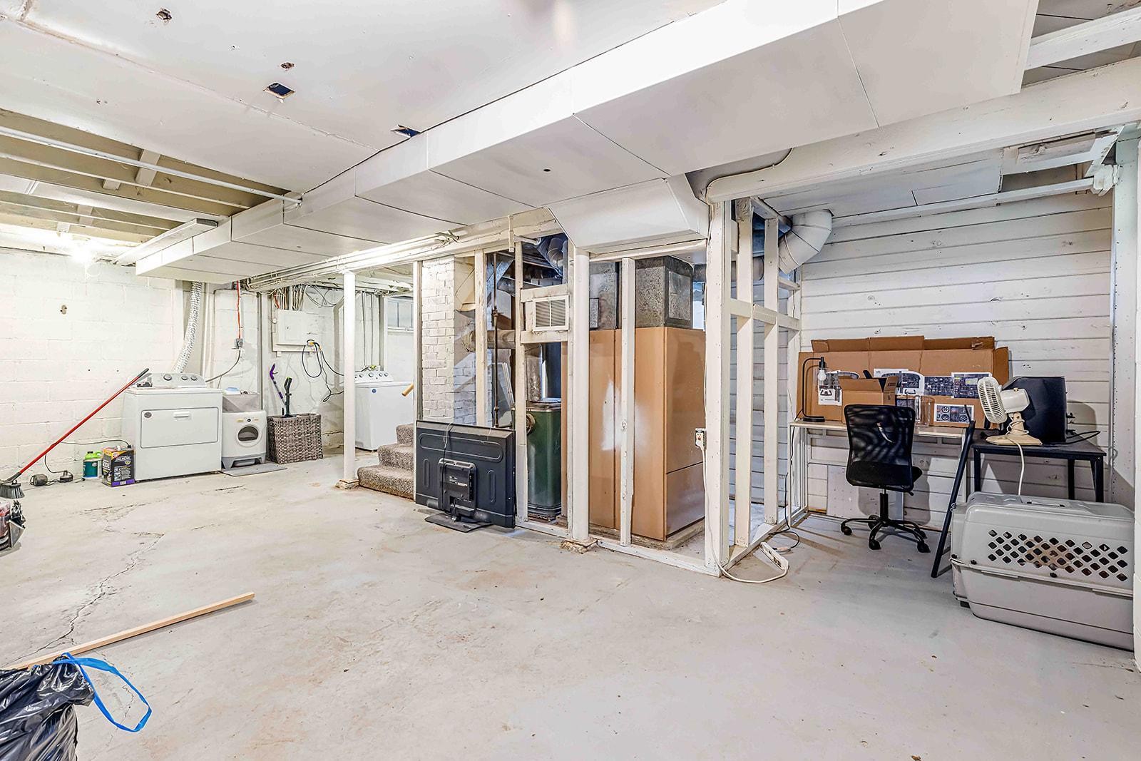 1528 8th Ave S Fargo MLS-37.jpg