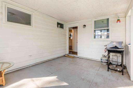 1528 8th Avenue S, Fargo, ND 58103