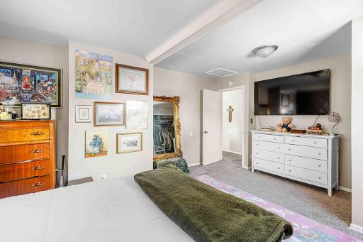 1528 8th Avenue S, Fargo, ND 58103