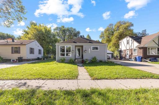 1528 8th Avenue S, Fargo, ND 58103