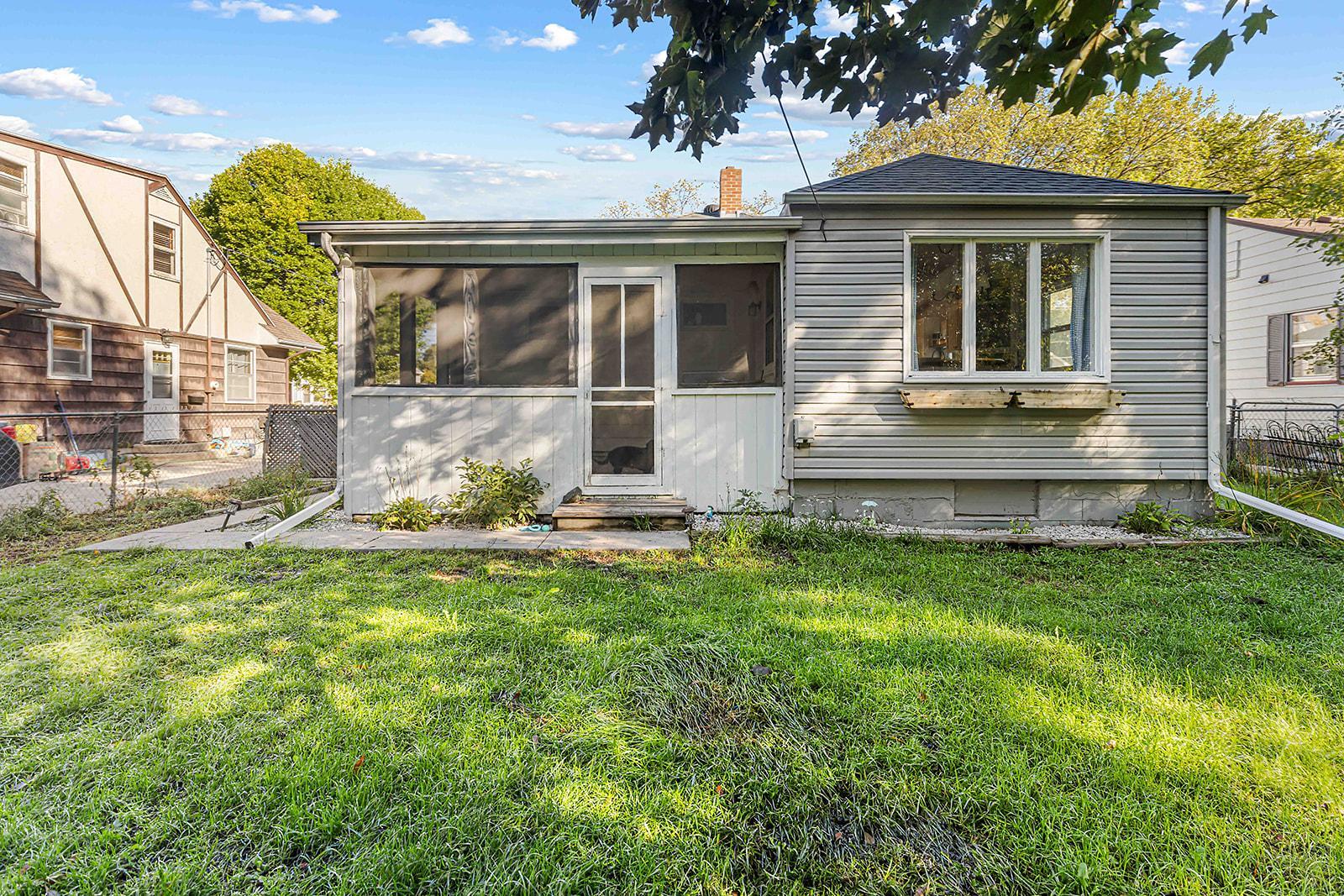 1528 8th Ave S Fargo MLS-13.jpg