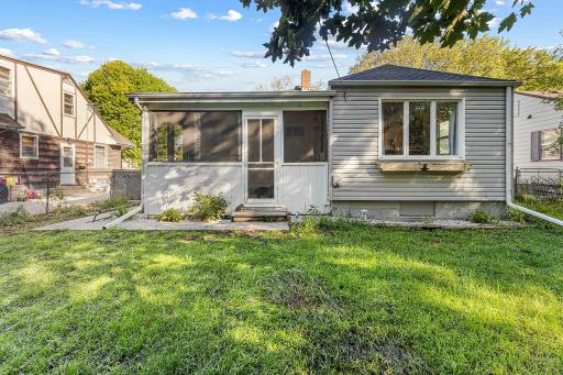 1528 8th Avenue S, Fargo, ND 58103