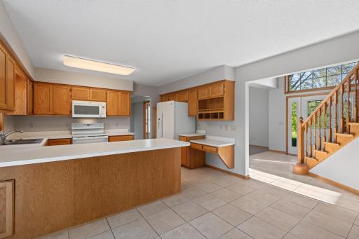 18418 85th Place N, Maple Grove, MN 55311