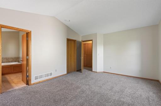 18418 85th Place N, Maple Grove, MN 55311