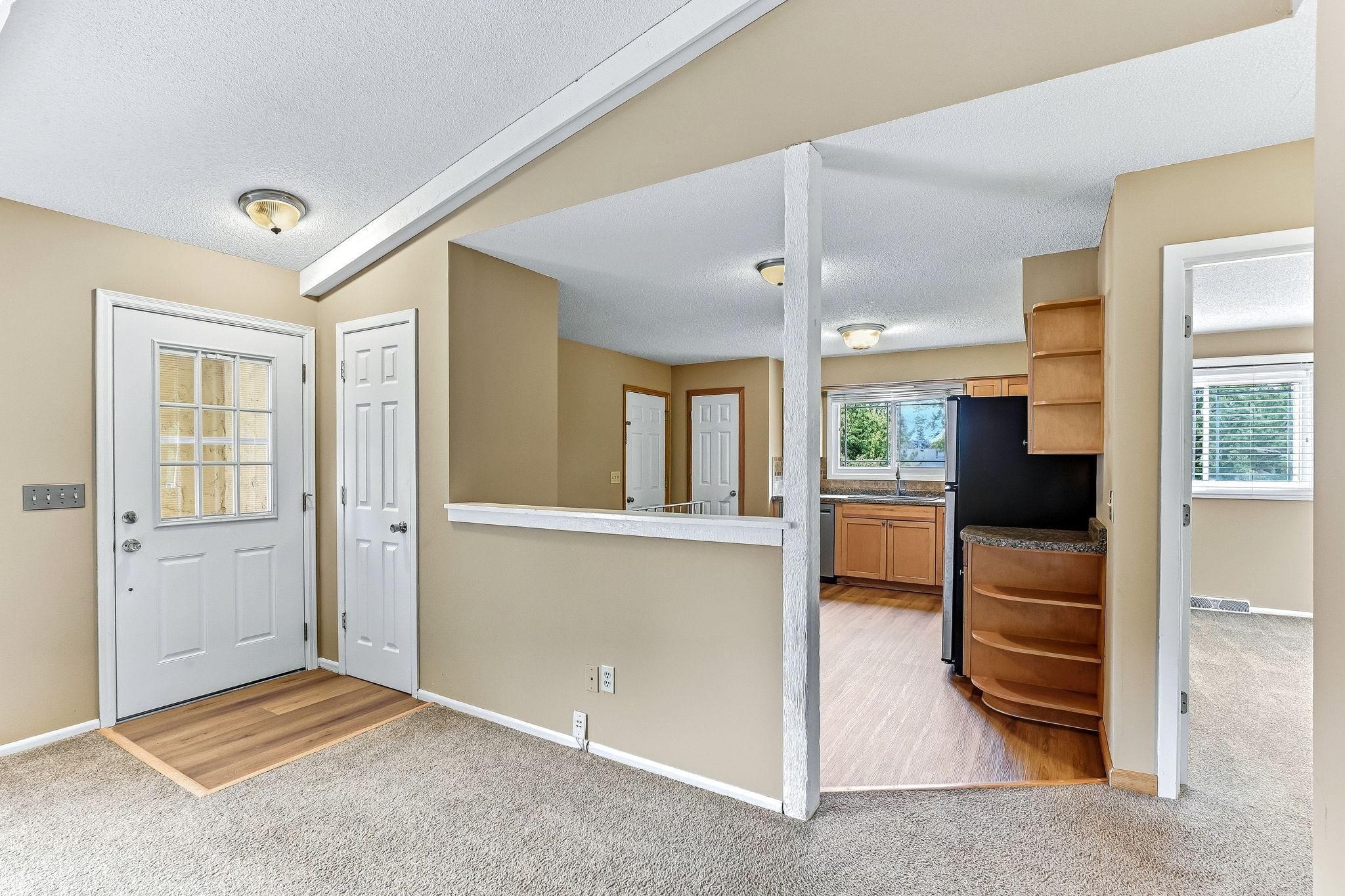 37-web-or-mls-17640-Ionia-Ct-37.jpg