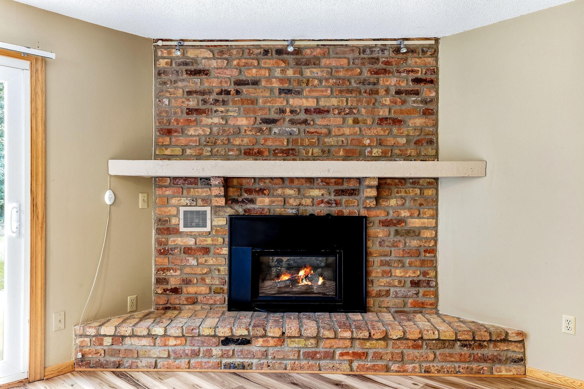 55-web-or-mls-17640-Ionia-Ct-55.jpg
