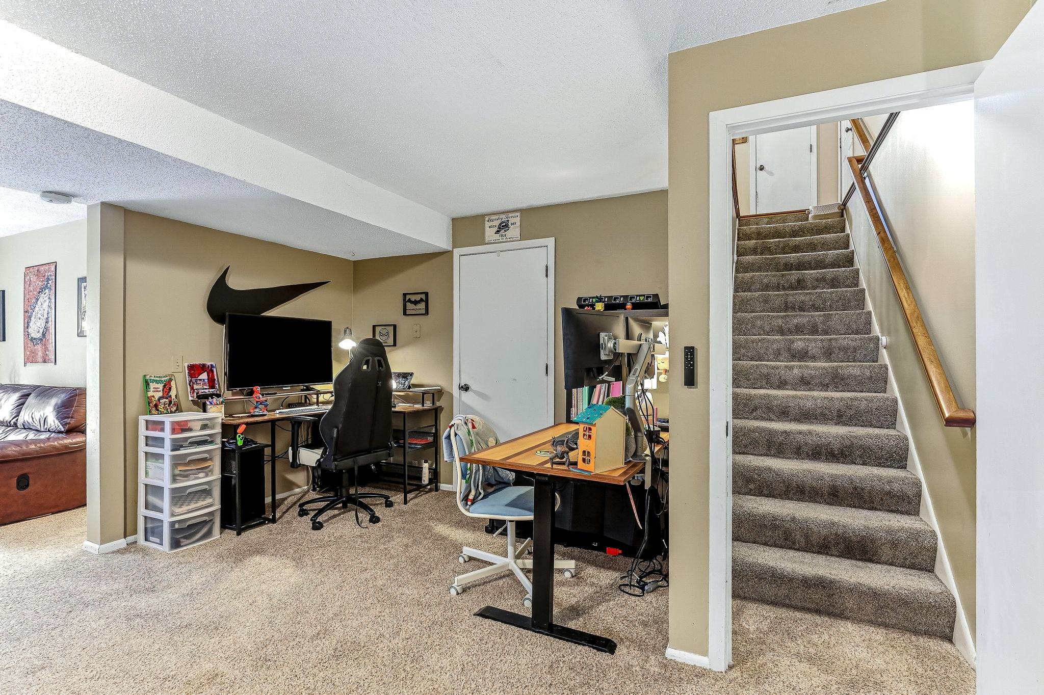 19-web-or-mls-17640-Ionia-Ct-19.jpg