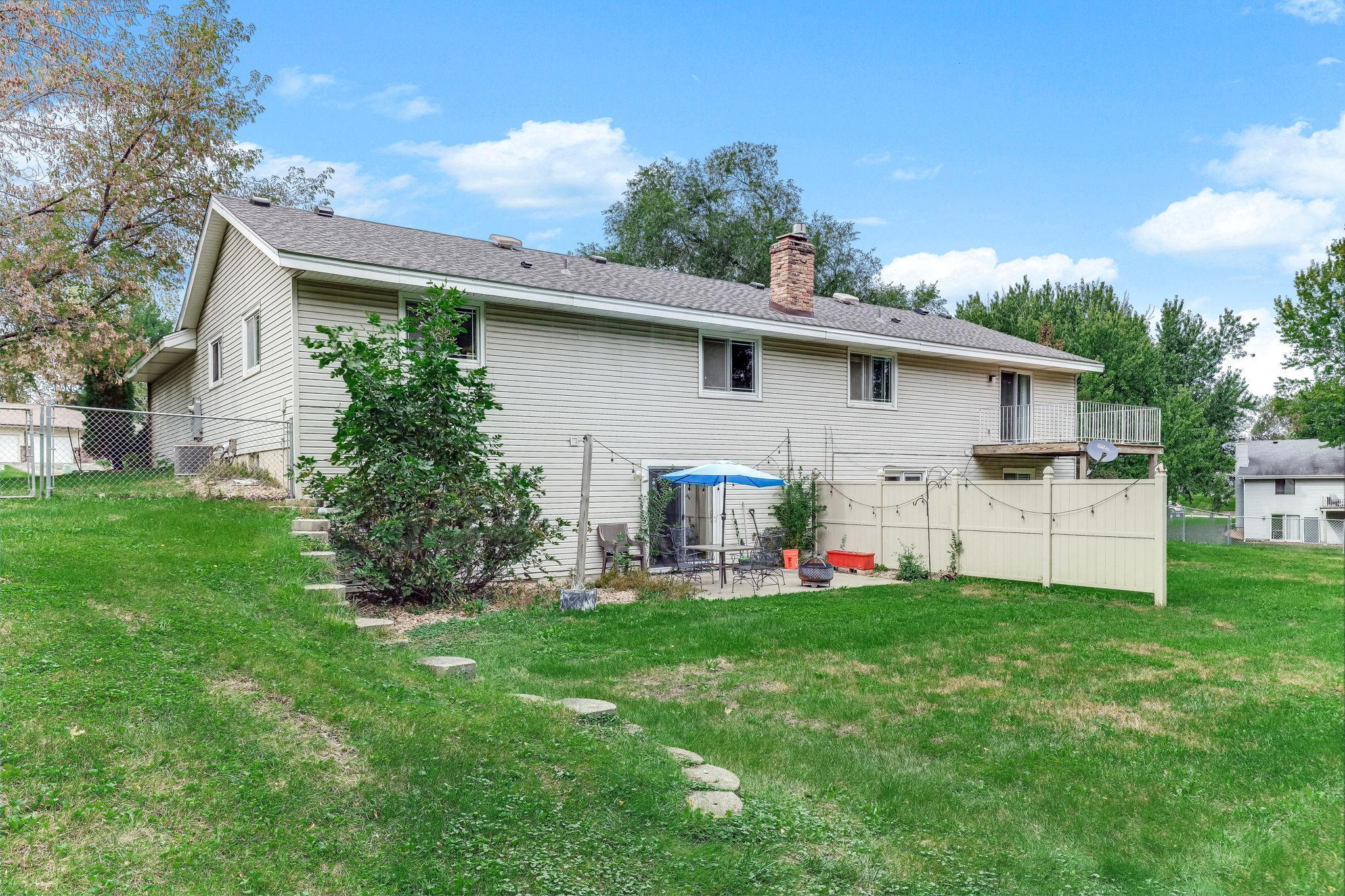 64-web-or-mls-17640-Ionia-Ct-64.jpg