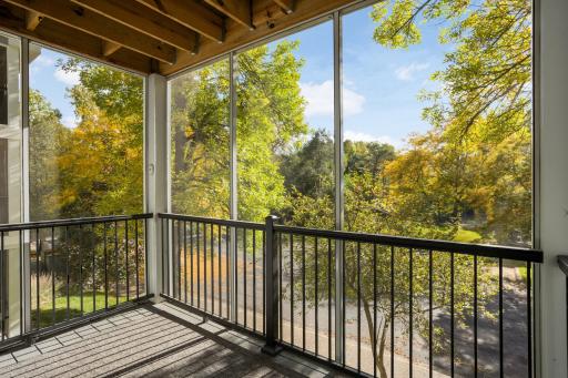 3030 Saint Albans Mill Road, 211, Minnetonka, MN 55305