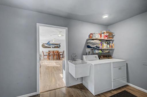 22-web-or-mls-23895-Granada-Avenue-North_18_print.jpg