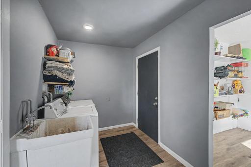 24-web-or-mls-23895-Granada-Avenue-North_16_print.jpg